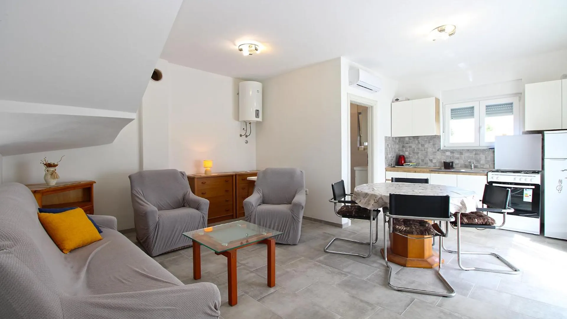 Apartment Maurizia 2341 Fazana Croatia