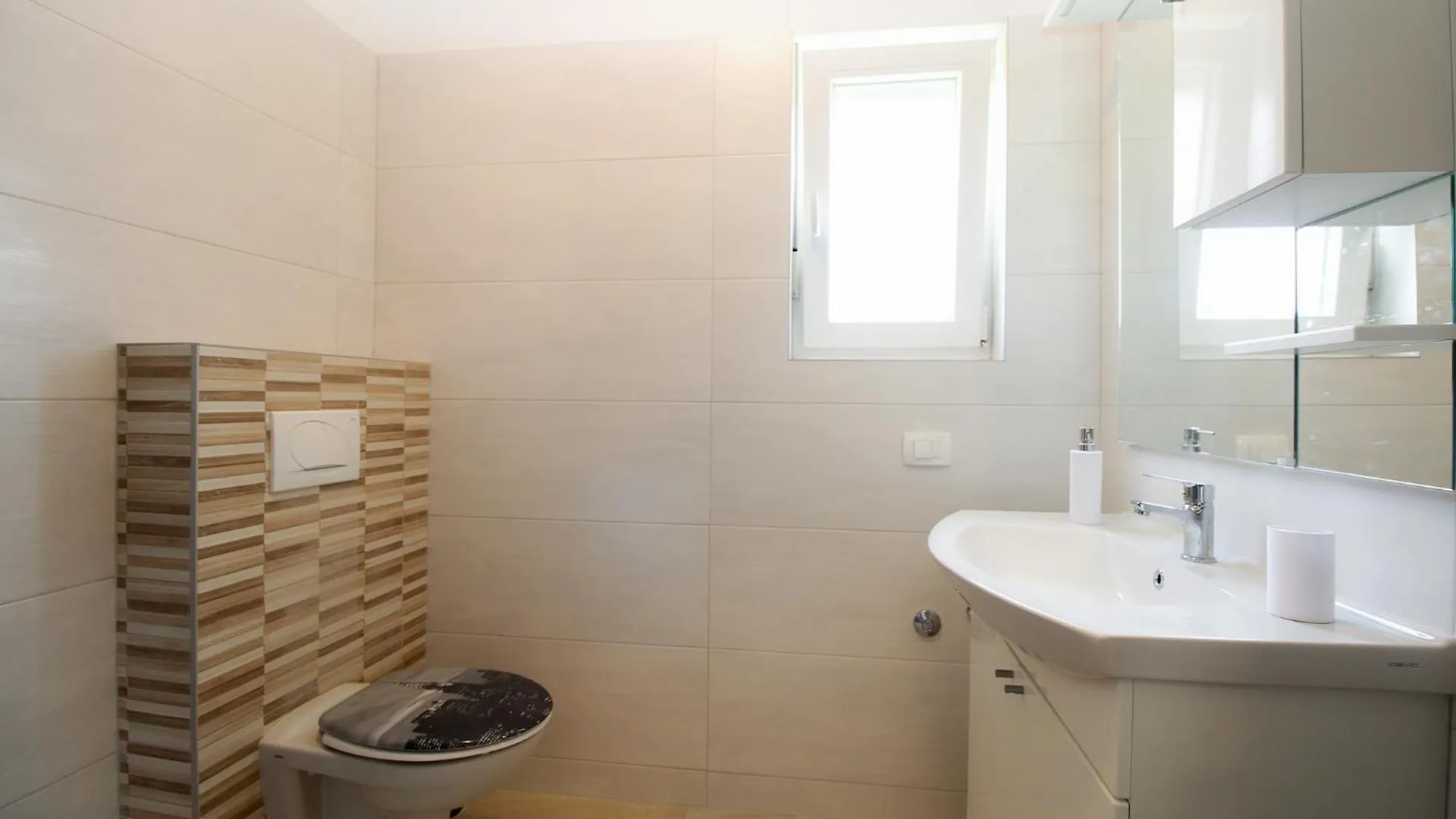 Apartment Maurizia 2341 Fazana